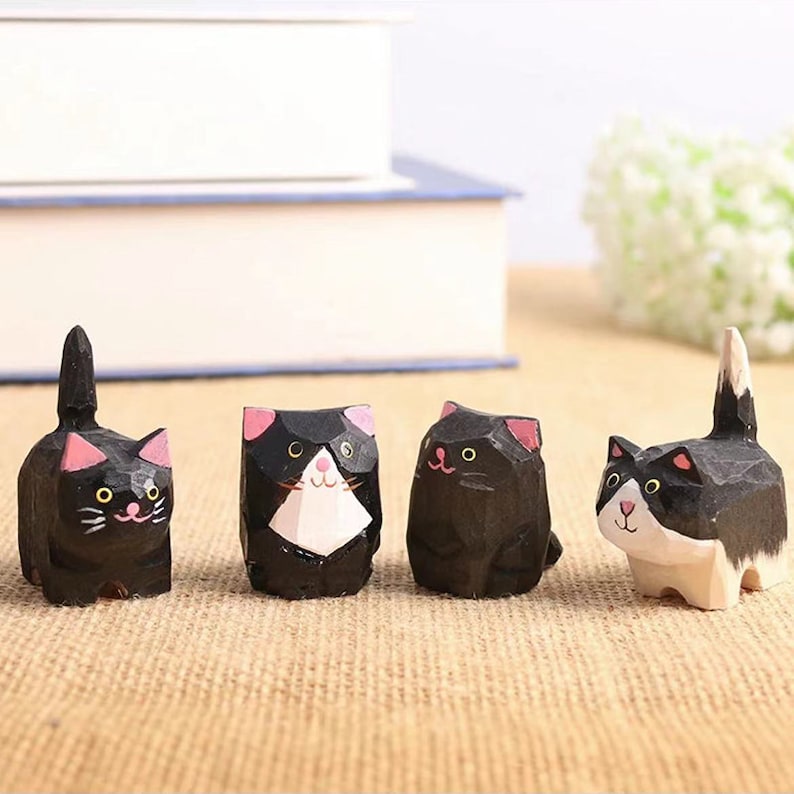 Hand Carving Wooden Cat Sculpture